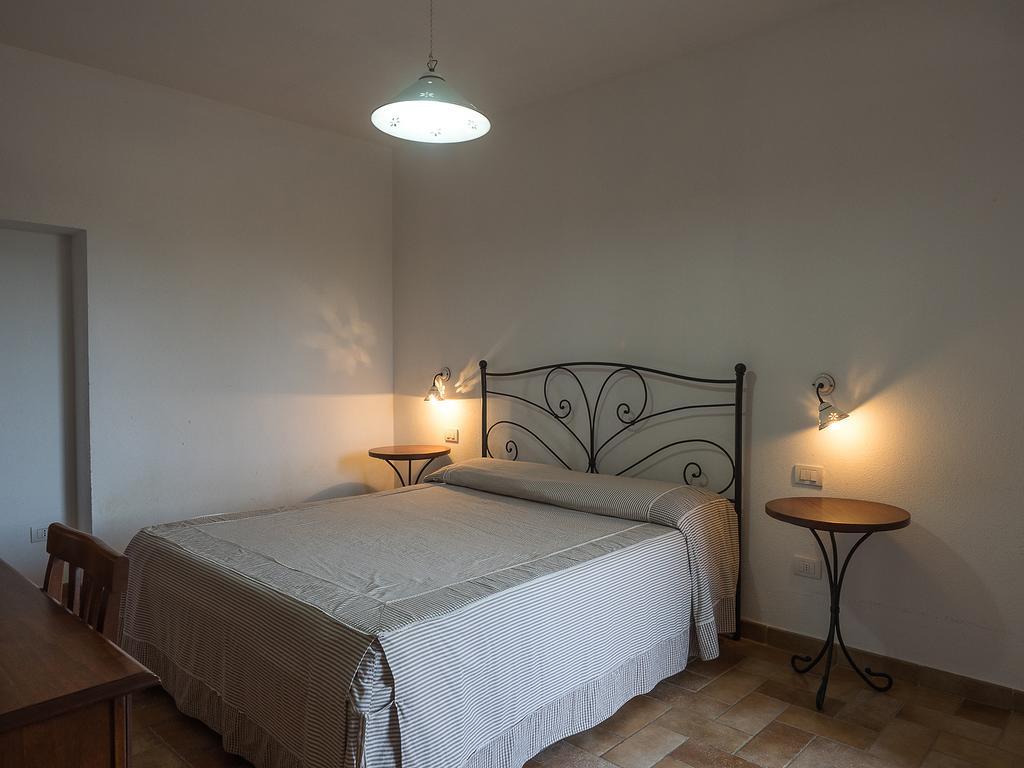 B&B Corte Degli Struzzi Pescia Romana Habitación foto