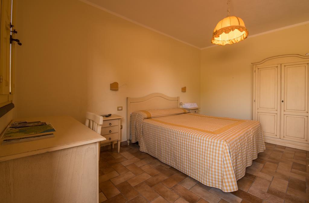 B&B Corte Degli Struzzi Pescia Romana Exterior foto